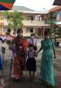 đón hs lớp 1.jpg - 