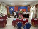 Tặng hoa PGD.jpg - 