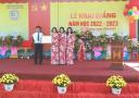 Trao bằng khen.jpg - 