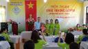 PCT tặng hoa.JPG - 